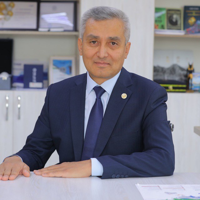 Demokratik institutlar yangi davr ostonasida