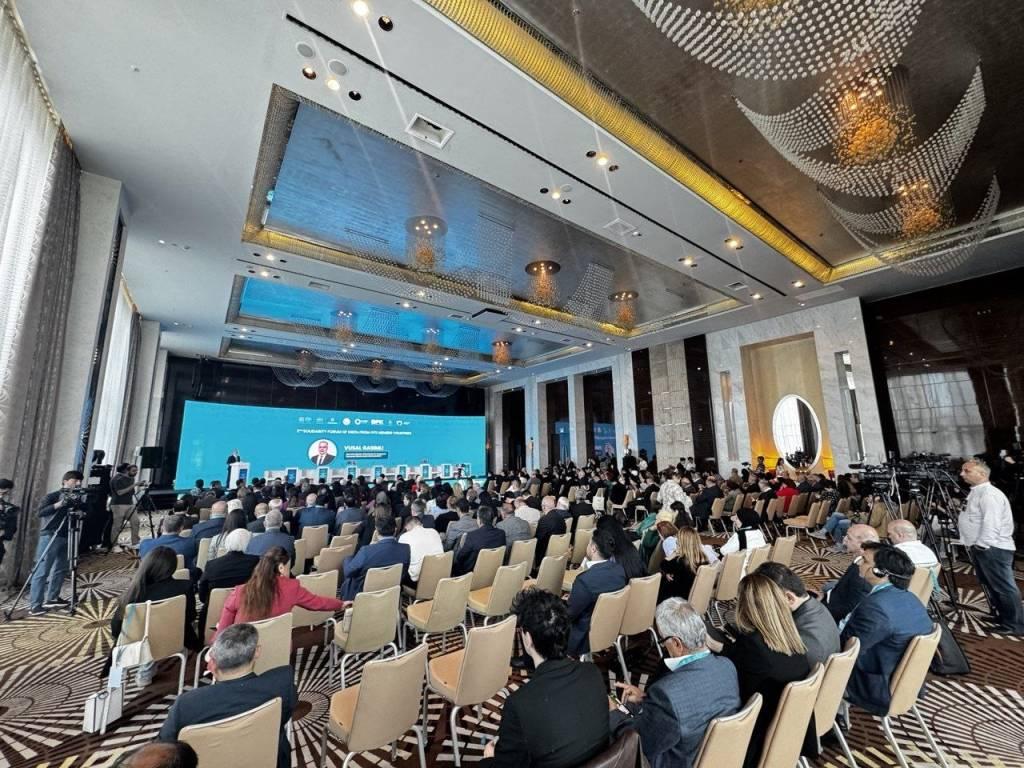 Turkiy dunyoda fuqarolik diplomatiyasi:
Boku forumi yangi muloqot platformasiga aylanmoqda